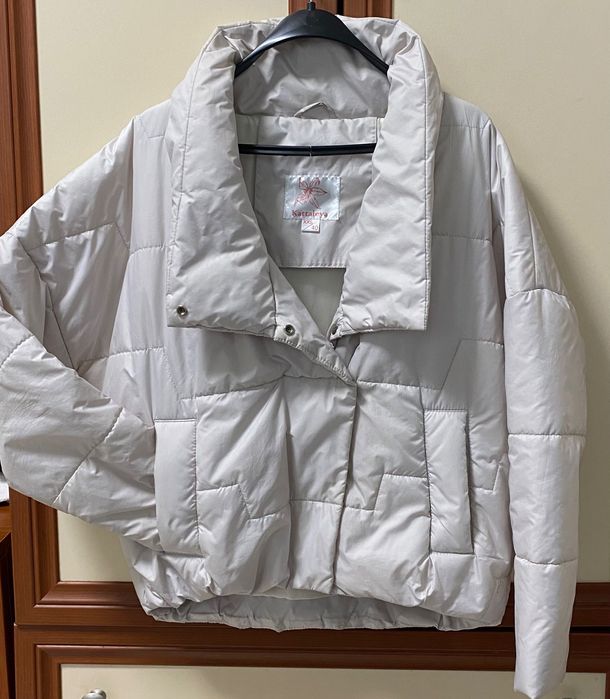 Стильна куртка весна/осінь