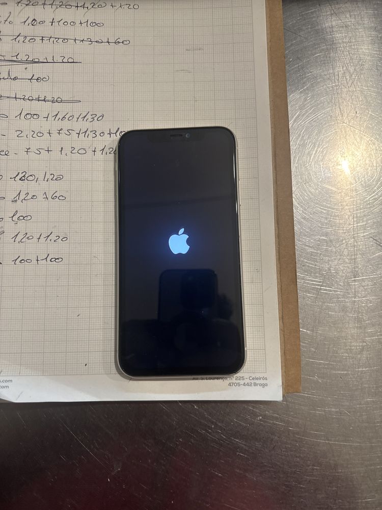 Iphone 11 como novo cor branca