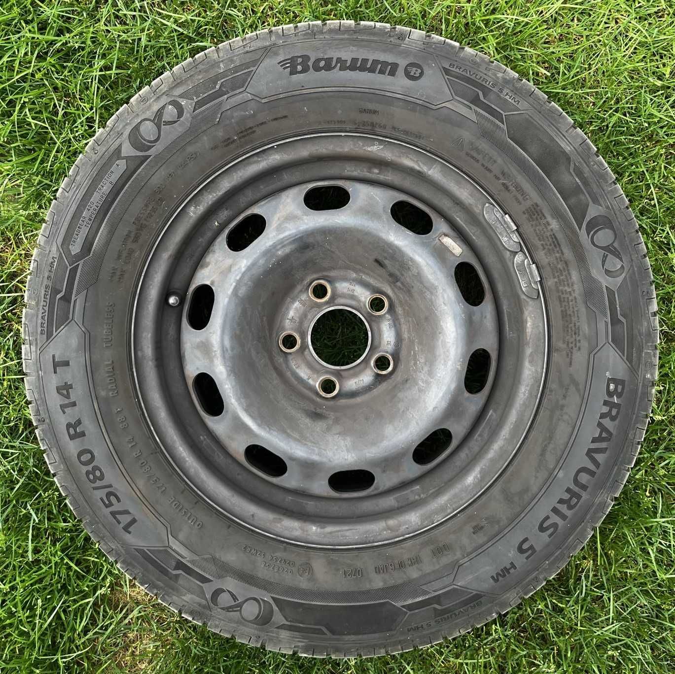 Felgi stalowe z oponami Skoda Octavia 1 - 5x100 BARUM 175/80 R14 T