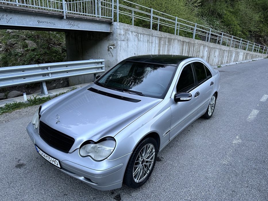 Mercedes-Benz C-180
