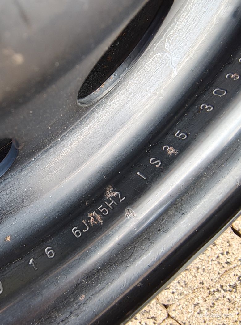 15 Renault 5x114,3 6J et35 403.009.749R