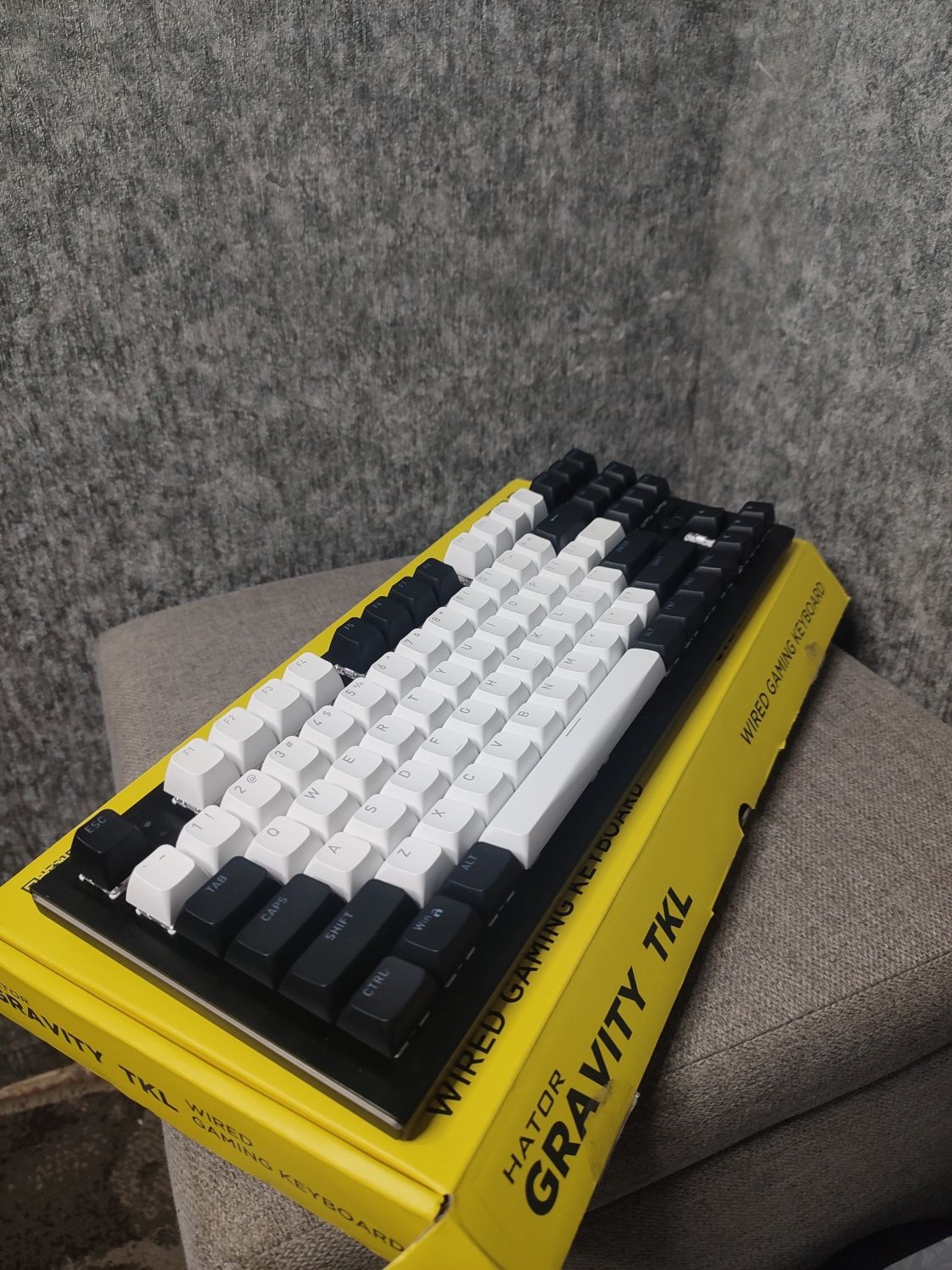 Клавіатура Gravity TKL