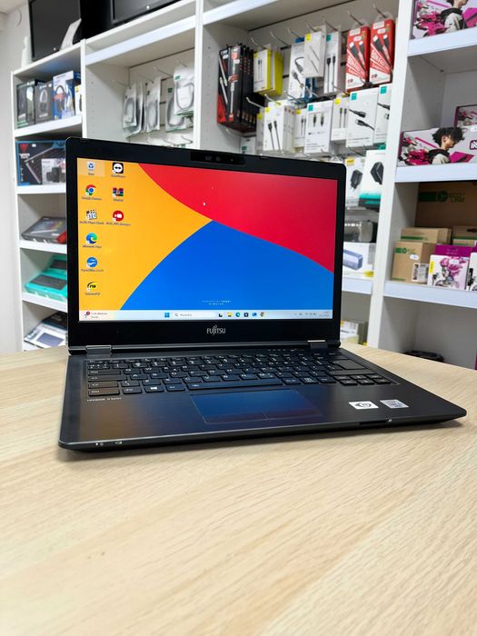 FUJITSU LifeBook U7410 Intel Core i5-10gen|8 GB|256 GB SSD|14,1"FHD