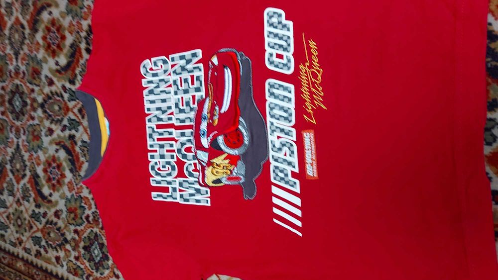 Sweat disney pixar cars 7/8 anos