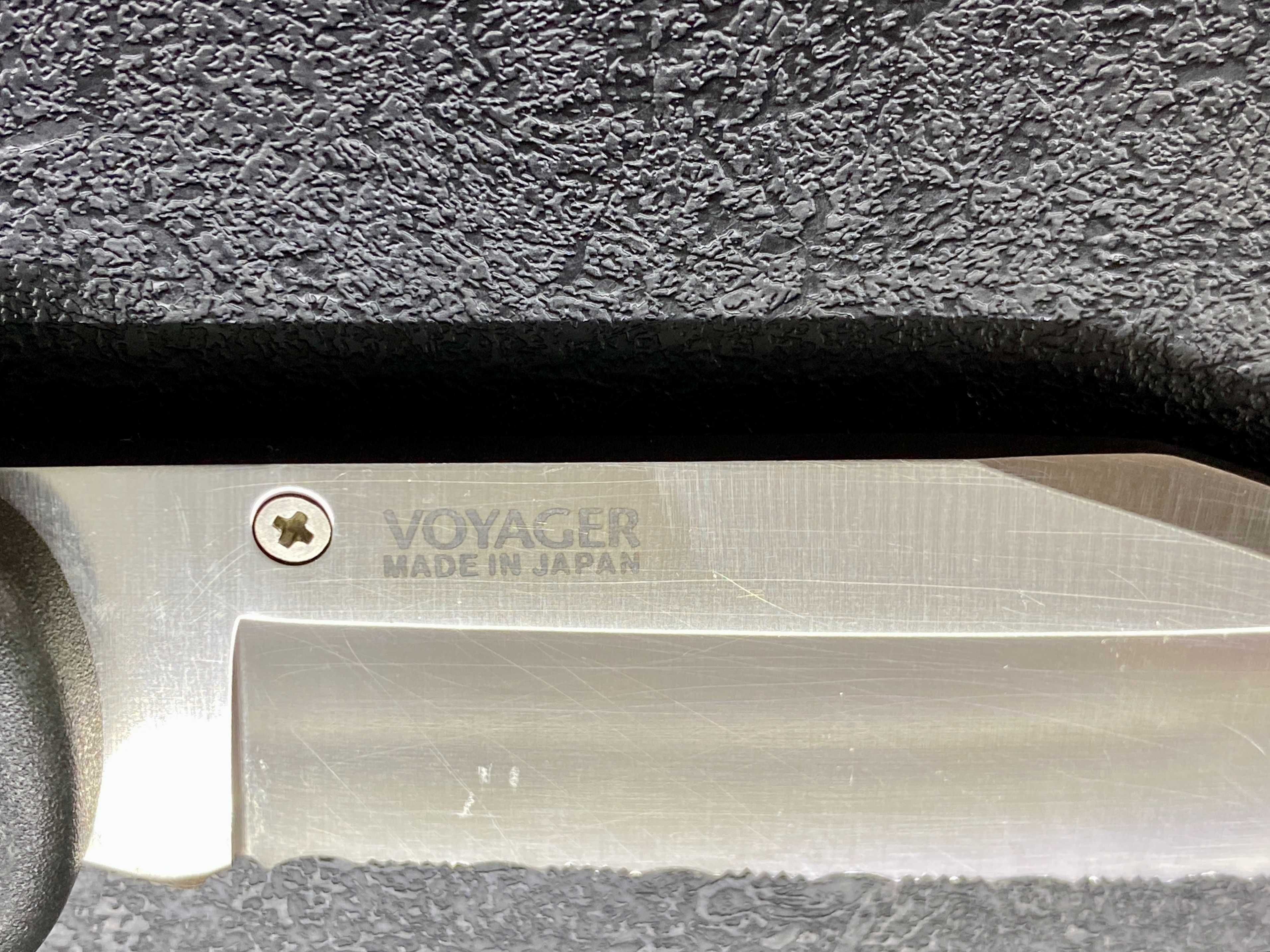 Cold Steel Voyager Large Serrated. Made in Japan
