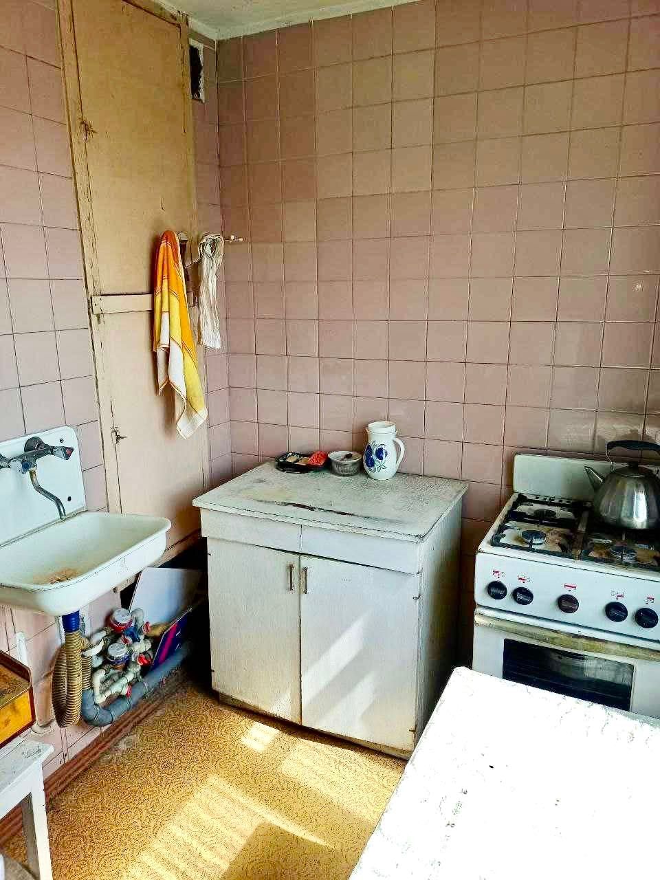 D1M Продам 2 кімн. квартиру, м. Ботанічний сад.