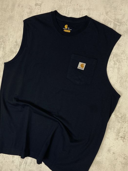 Темно-синя майка carhartt з кишенею та логотипом