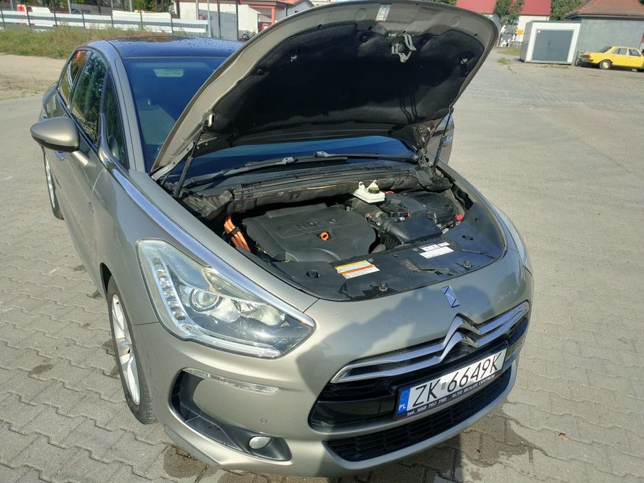 Citroën DS5 Hybrid4 2013