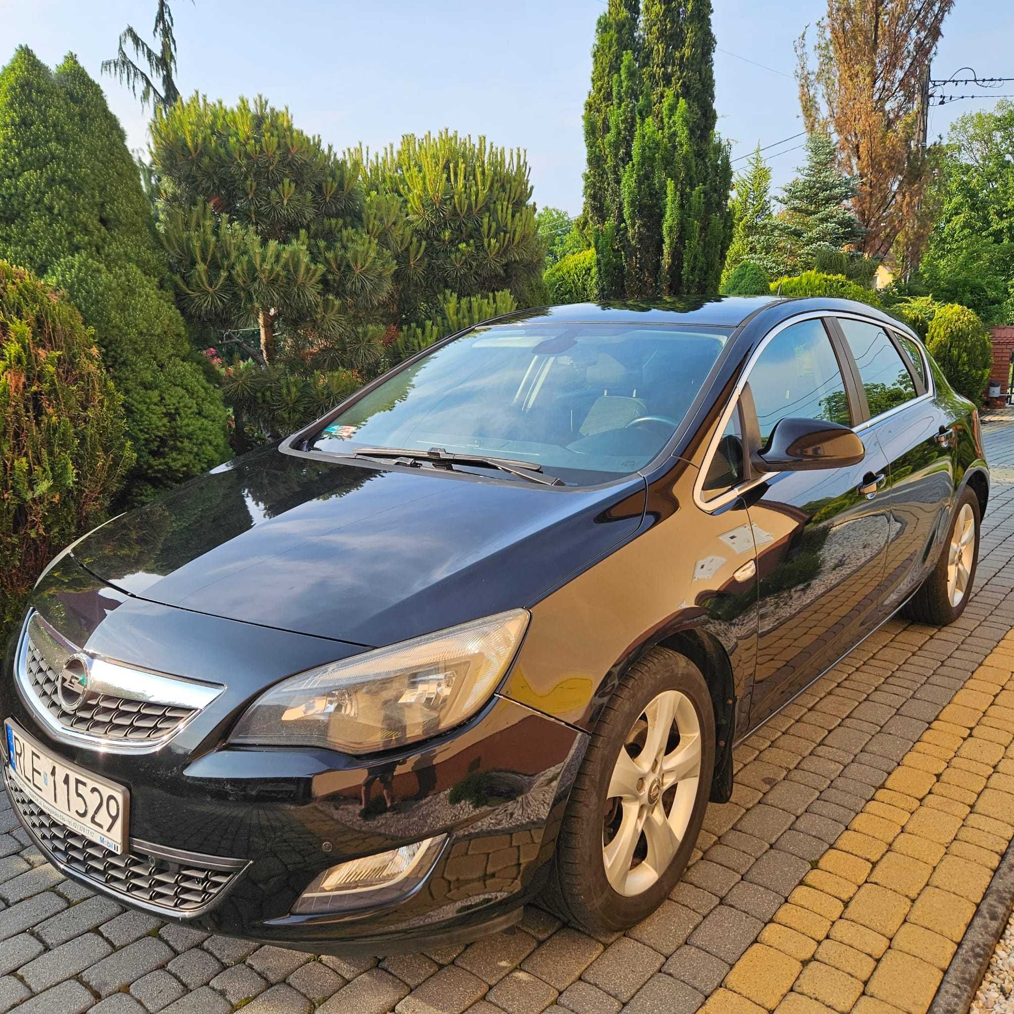 Opel Astra j4 2010 CDTi 110km
