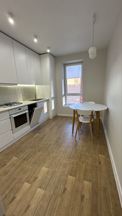 Здається в оренду 1к квартира біля парку Шевченка. Перша здача