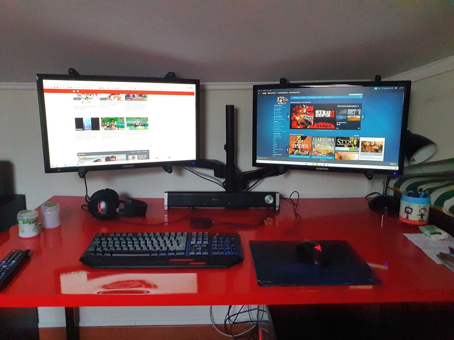 Suporte para dois monitores
