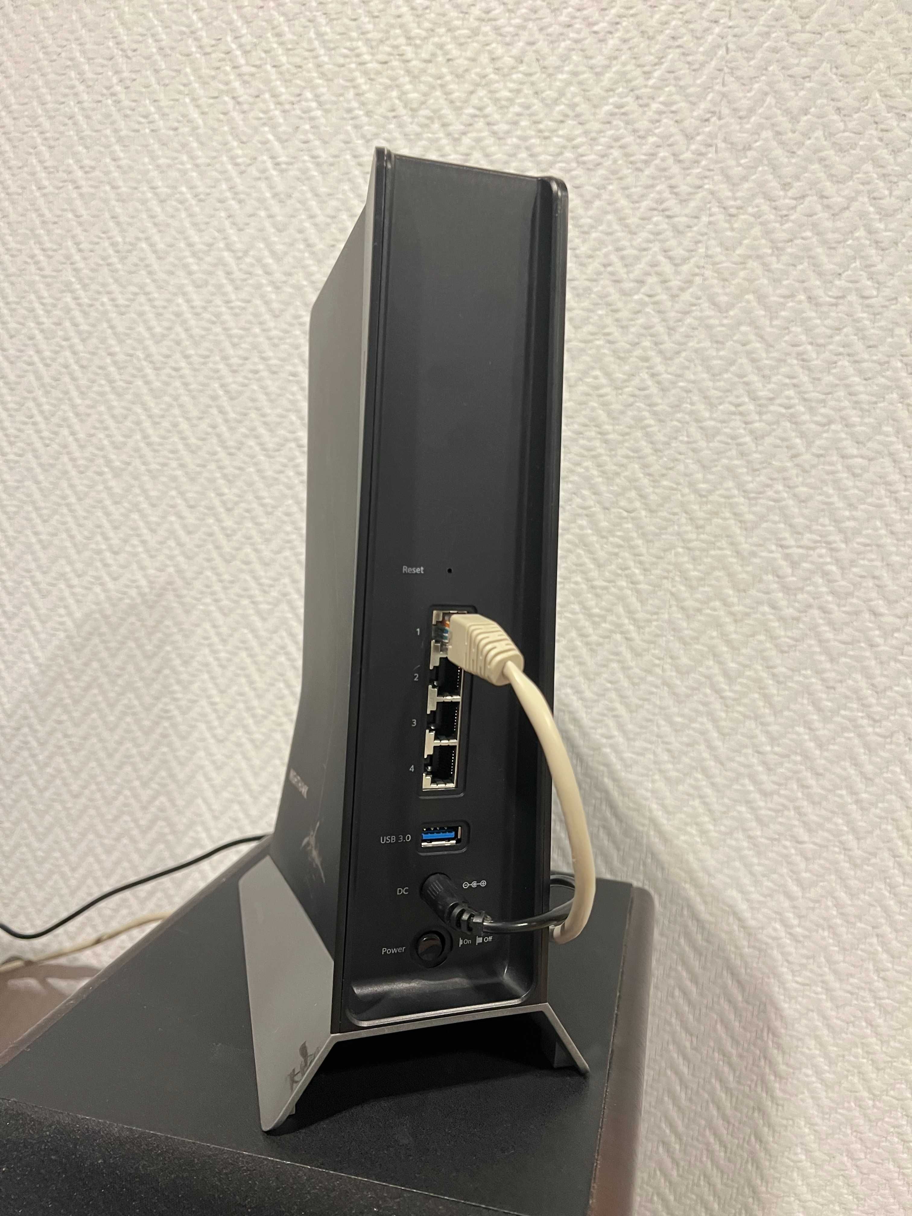 Репітер Netgear EAX80 Nighthawk AX8 AX6000 WiFi-6 Mesh Extender