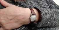 Zegarek damski  kostka marki Omega lata 50te.