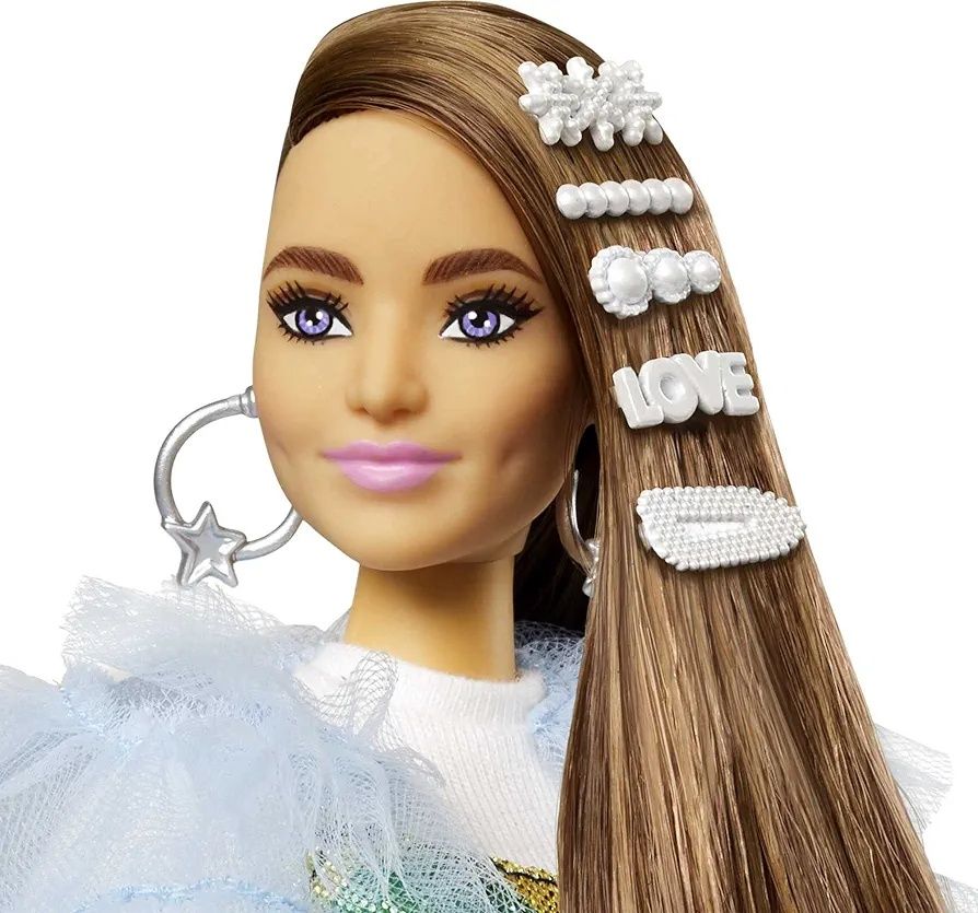 Barbie Extra Doll & Accessories with Long Brunette Hair. Оригінал