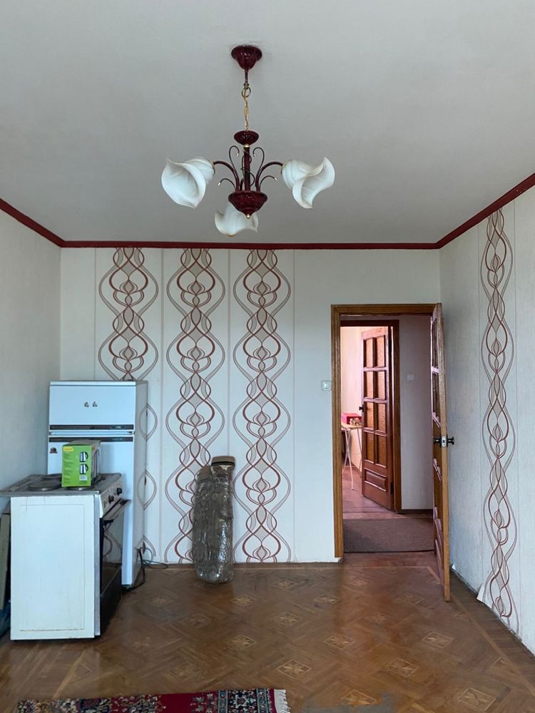 Продам 3 кім. кв. ! ОКРЕМІ кімнати, поруч метро Перемога | Олексіївка
