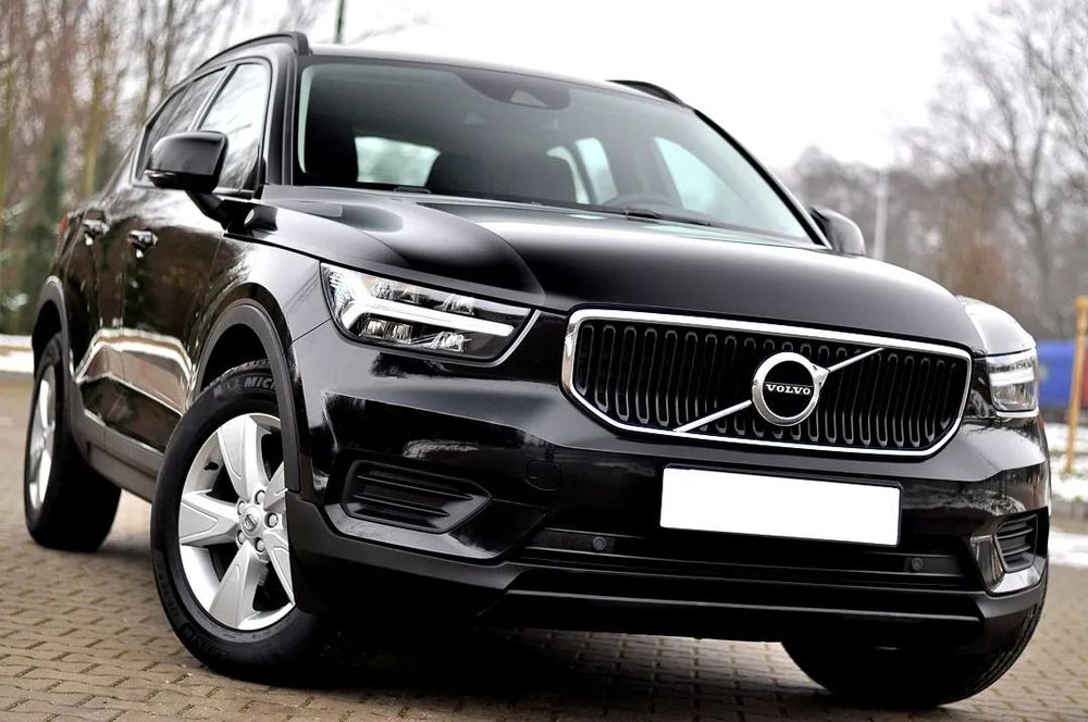 Volvo XC 40 NAVI _ RADAR _ VIRTUAL _ Line Assist _ Key Less _ LEDY