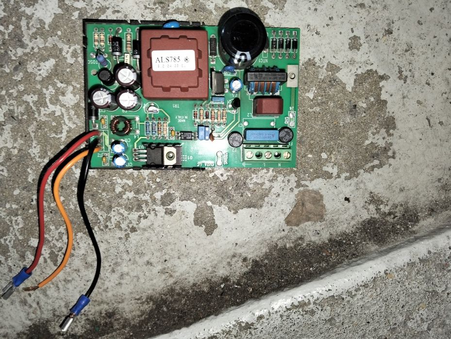 Vendo o vário material elétrico