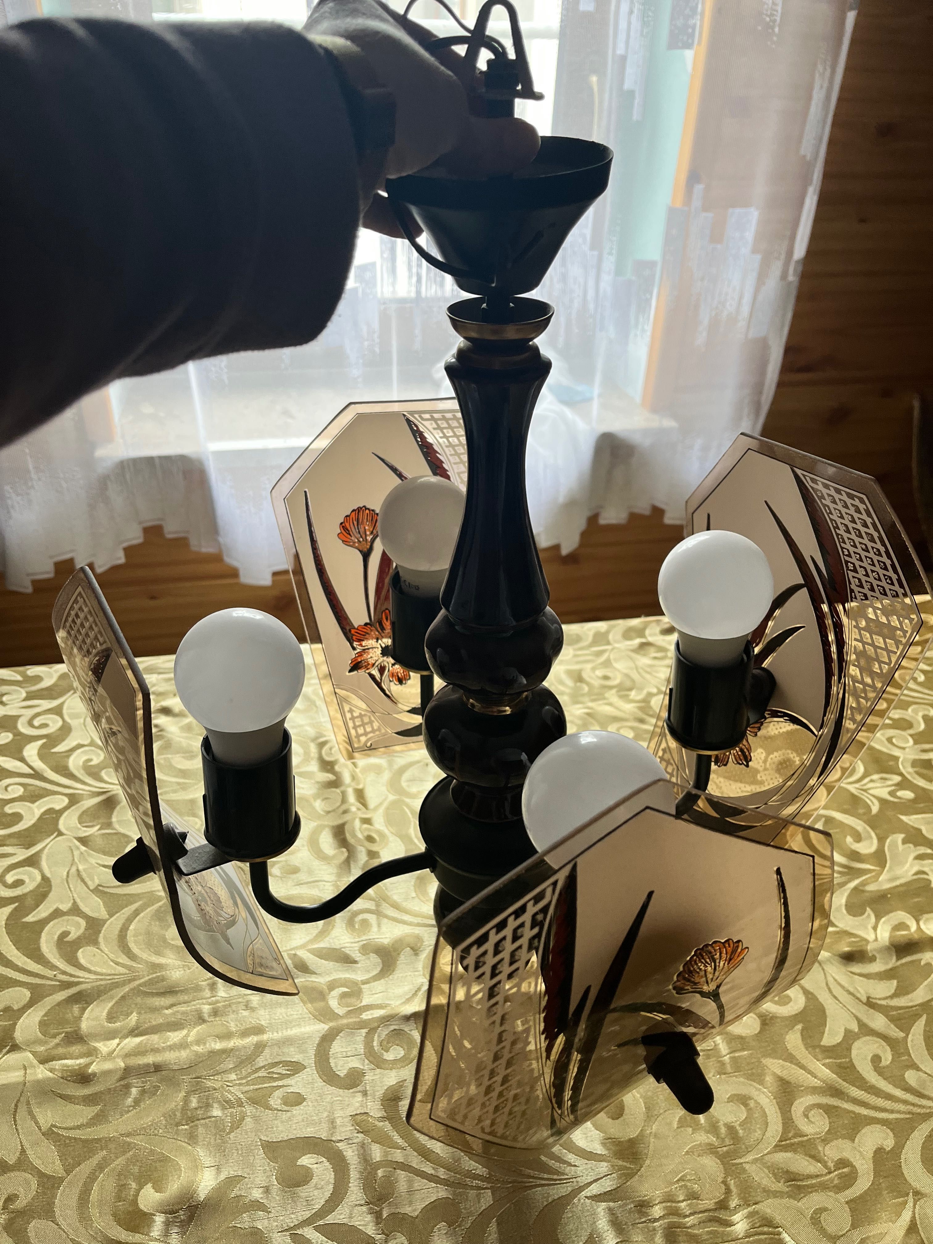 Lampa wisząca do salonu