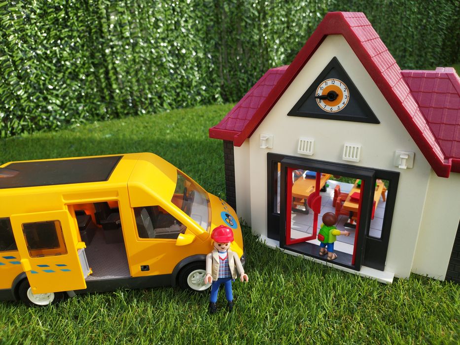 Escola e Carrinha transporte escolar Playmobil