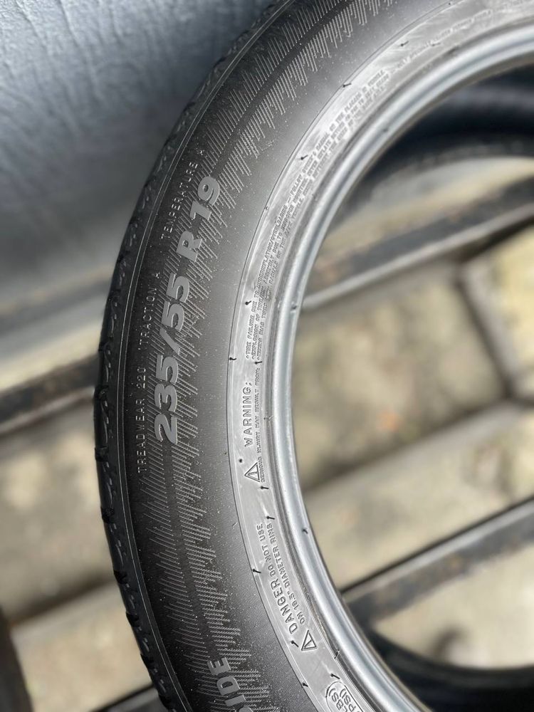Шини бу 235/55/ r19 літо Michelin