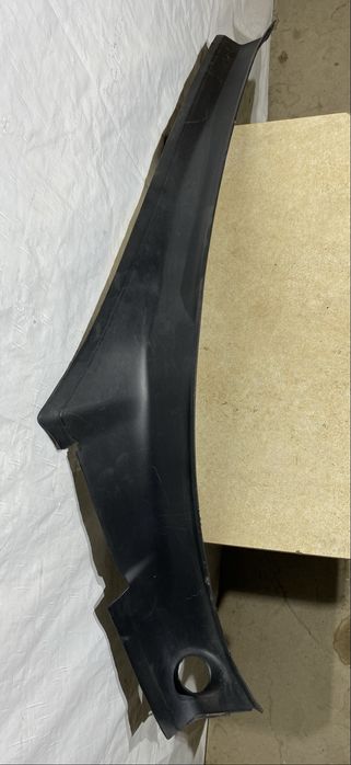 Tesla Model X накладки багажного отвору