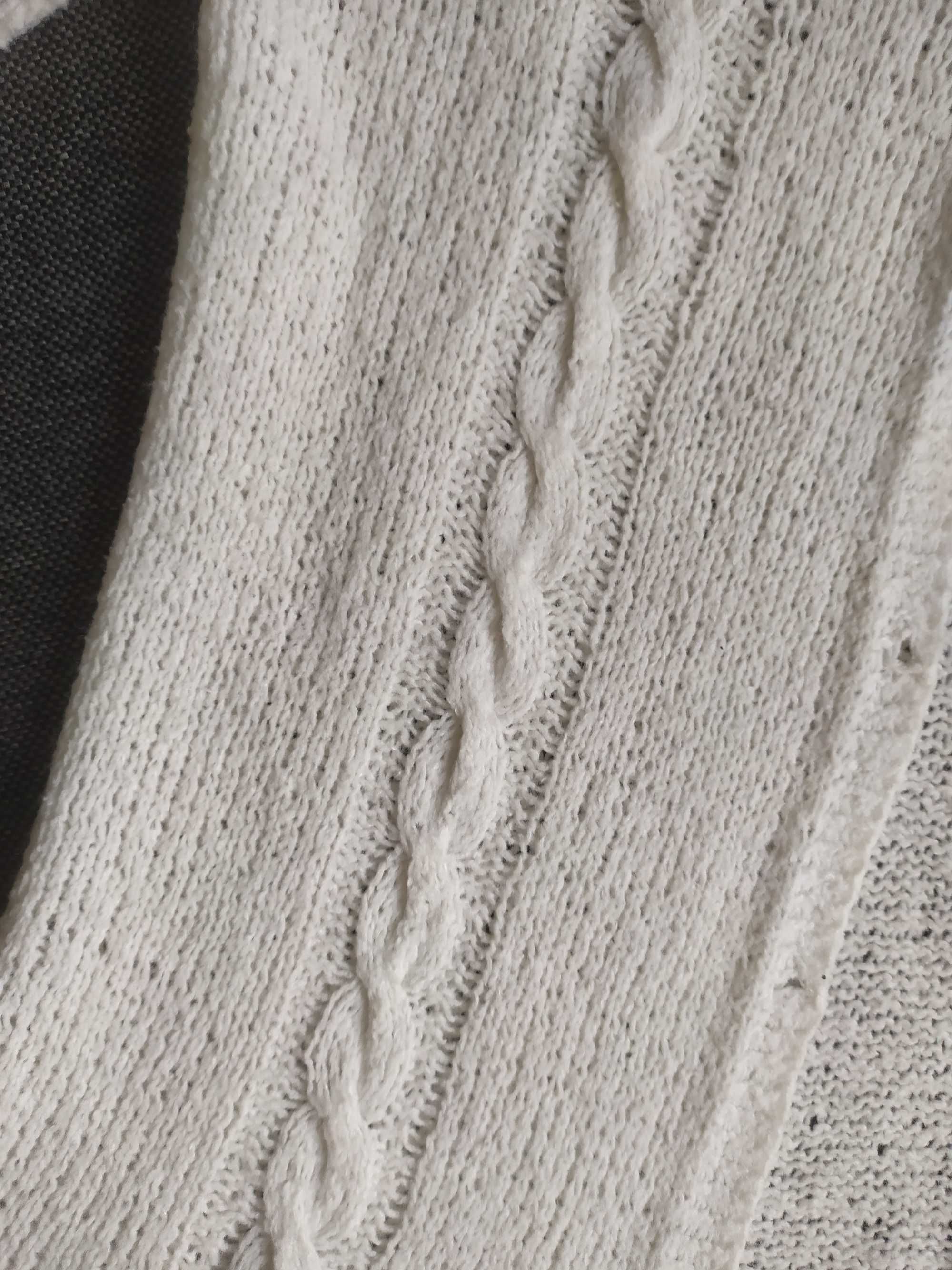 Elegancki biały sweter damski rozmiar M/L