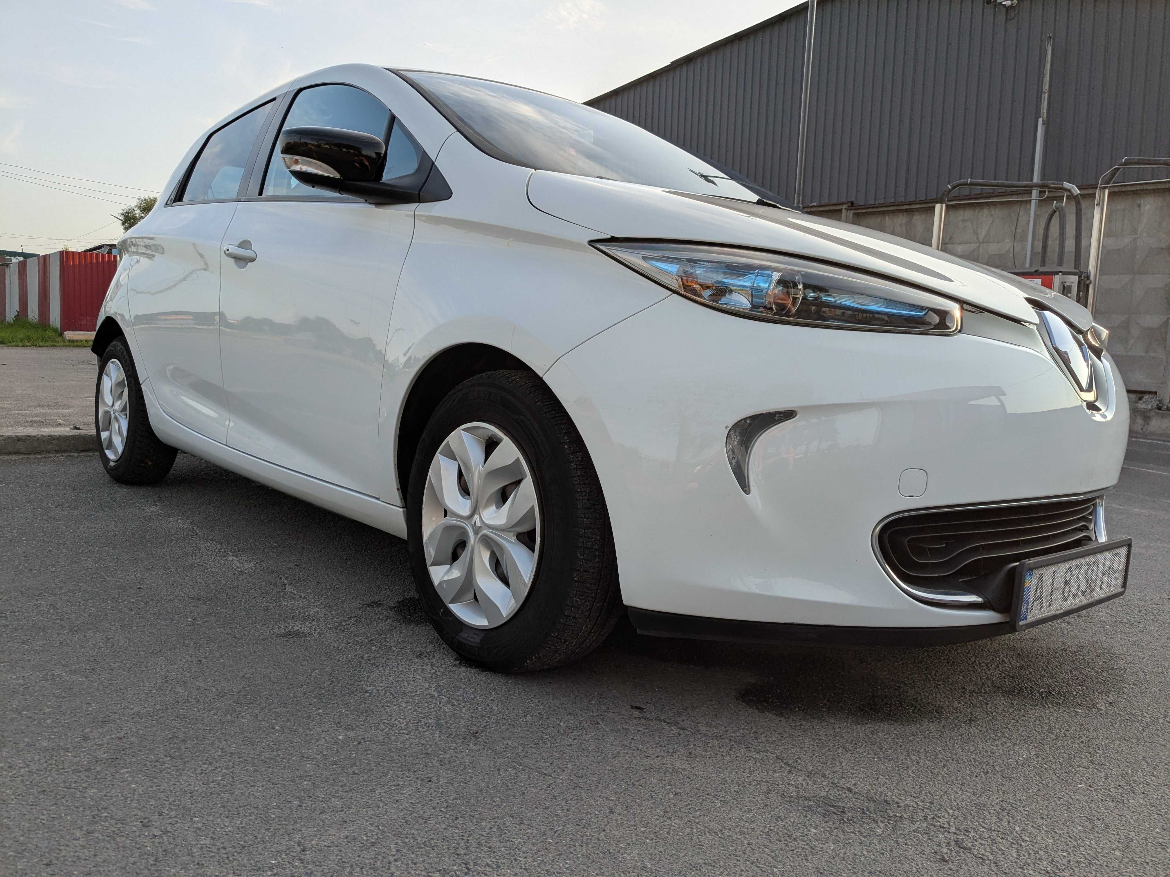 Renault Zoe 2015 240 25.9 kWh (88 к.с.) • Base