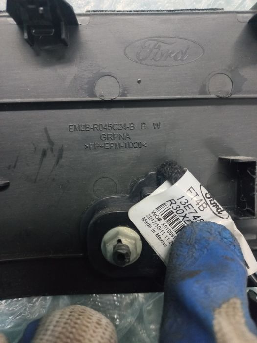 Osłona kolumny kierowniczej ford s-max mk2