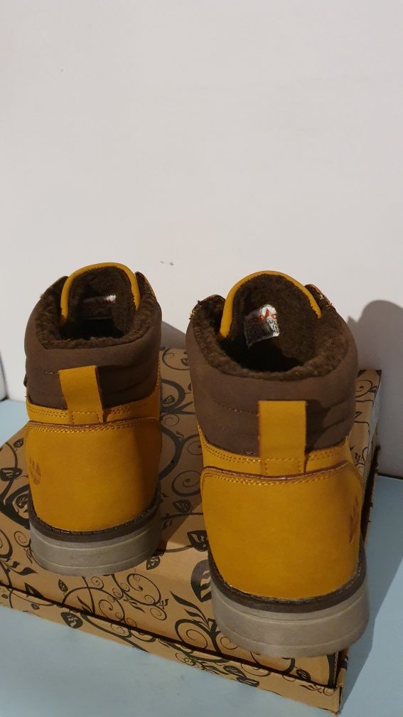 Buty męskie markowe ocieplane Rozmiar 45 / długość wkładki 29 cm