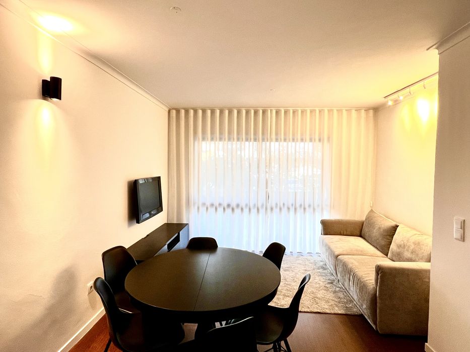 Arenda-se apartamento T2, Junto ao H. S. João