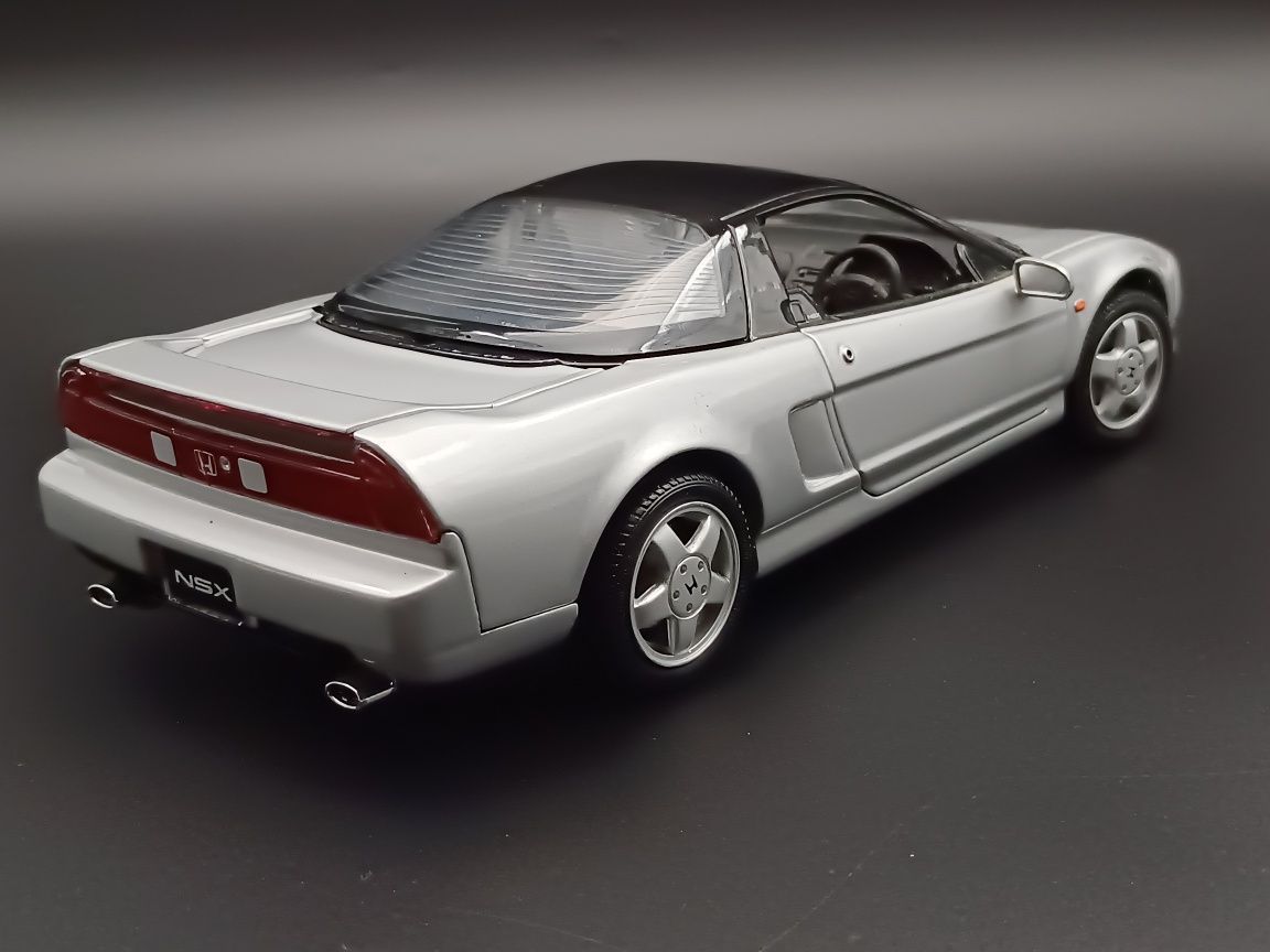 Honda nsx Kyosho 1:18