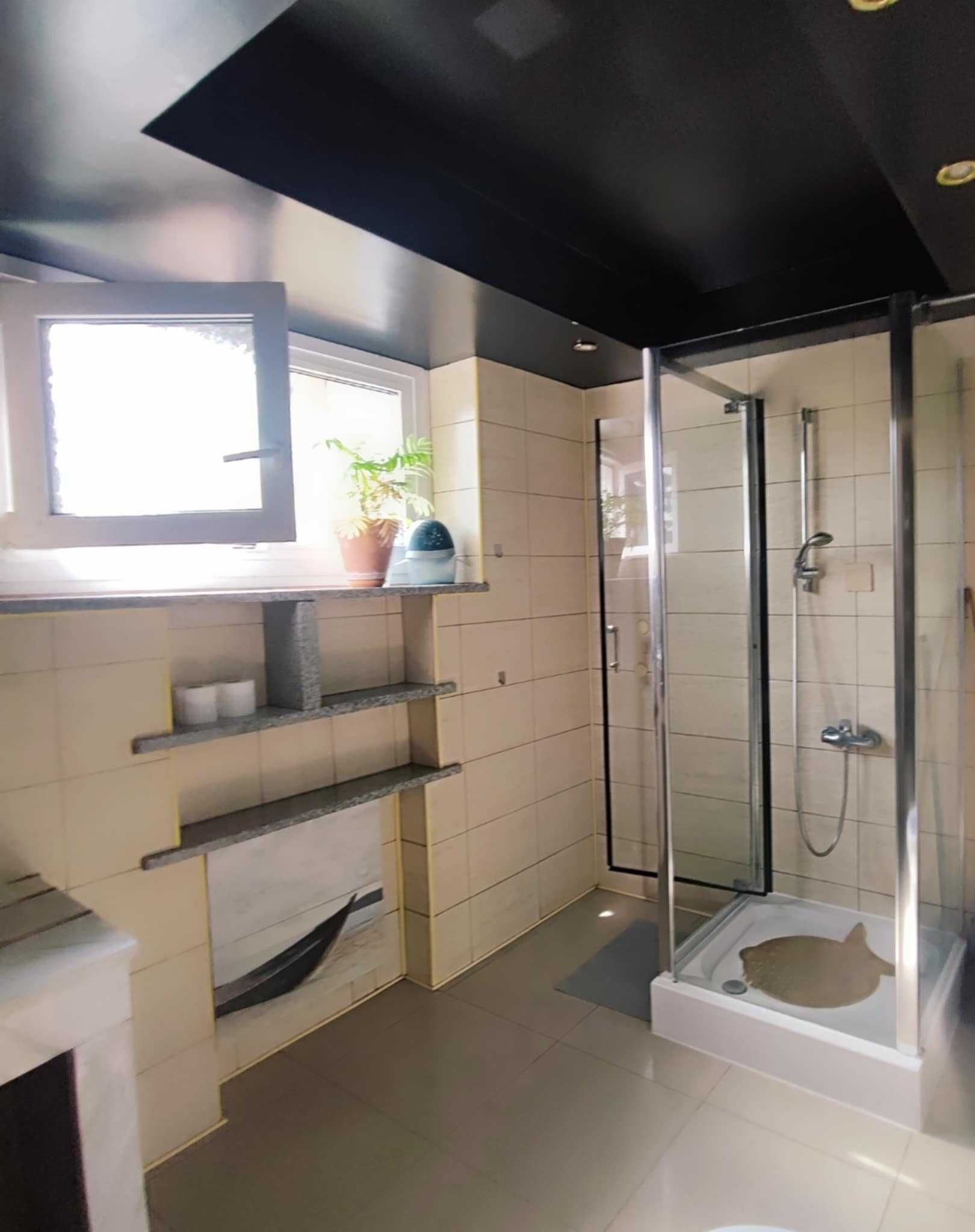 Tanie noclegi, WOLNE POKOJE, TV Wi-Fi, Parking, Hostel, Kwatery