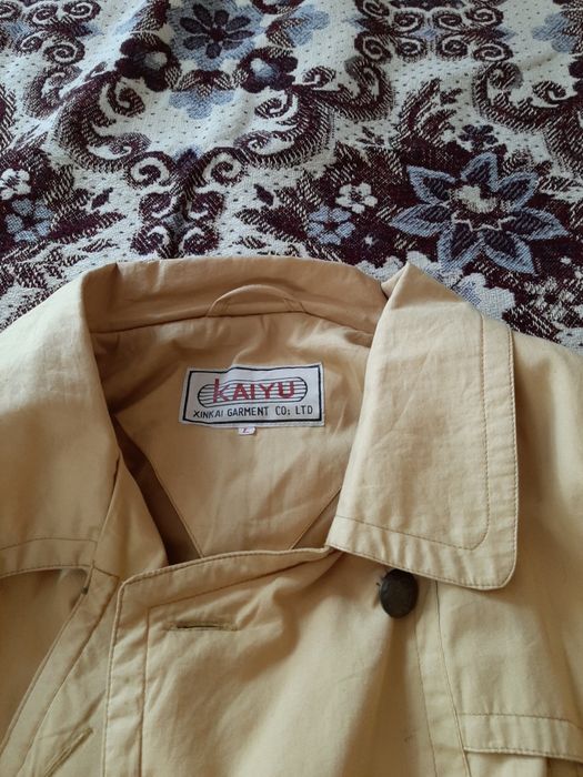 Плащ чоловічий. Жовтий колір.