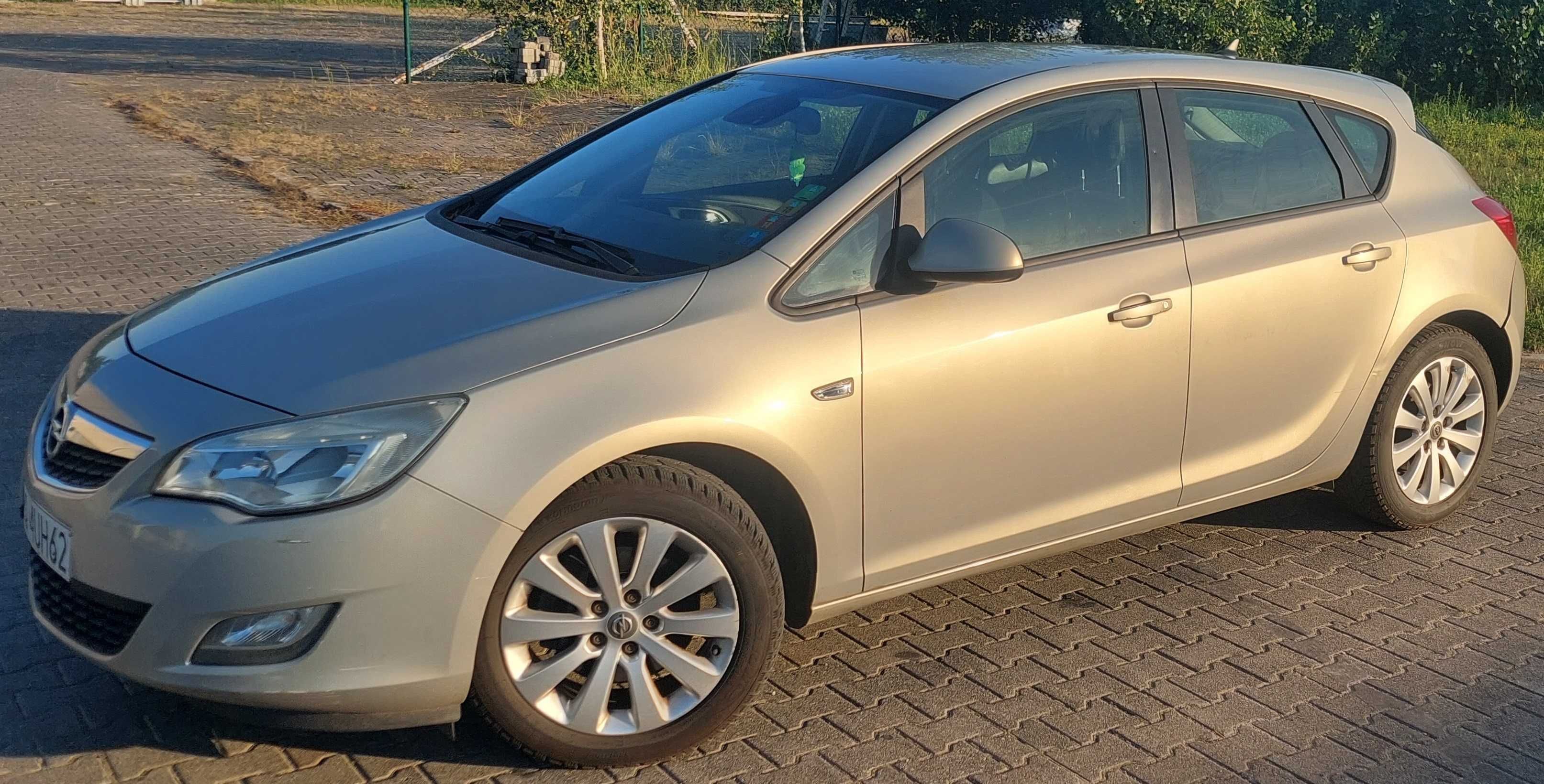 Opel Astra J 1.7 CDTI