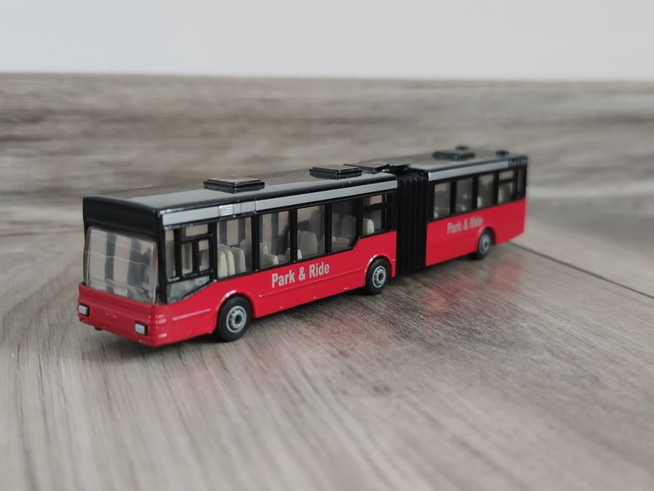 Siku 1617 autobus przegubowy park&Ride kolekcja