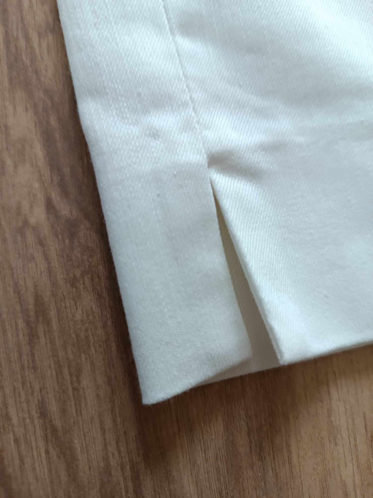 NOWE Z METKĄ białe śmietankowe materiałowe spodnie S 36