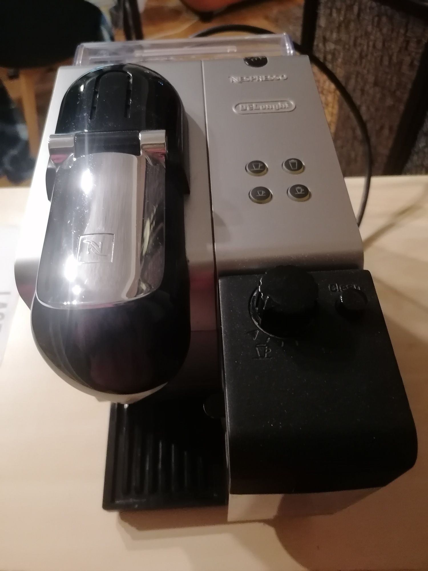 Nespresso Lattissima Plus Da De'Longhi