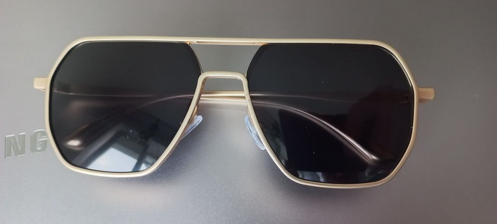 Чоловічі сонцезахисні  окуляри