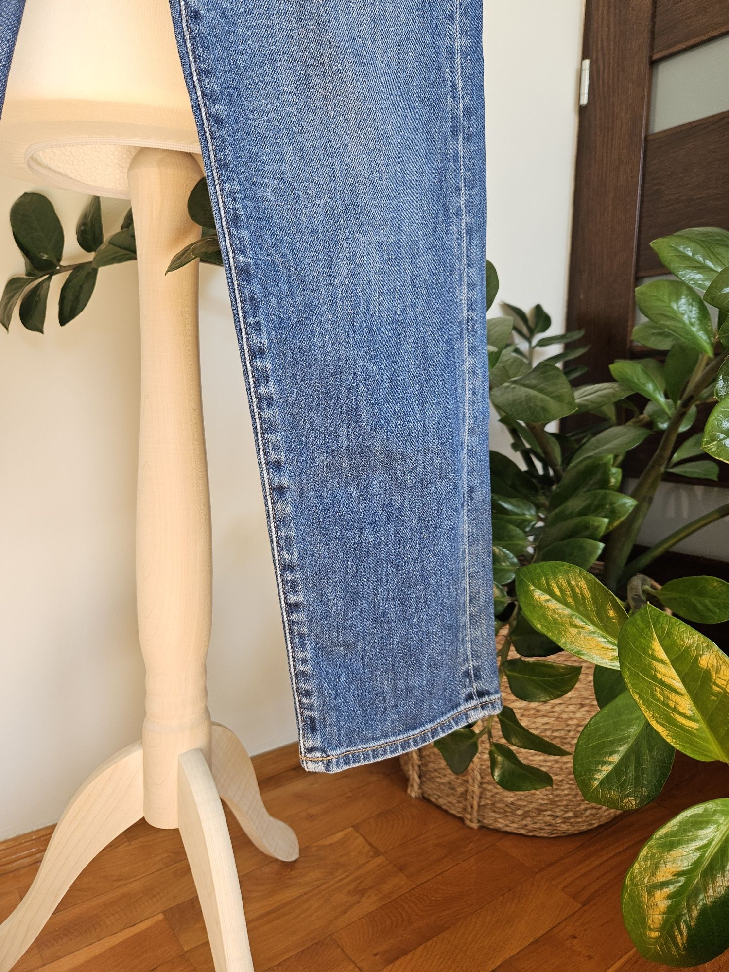 Oldschoolowe jeansy Uniqlo rozmiar S mom jeans Vintage retro look
