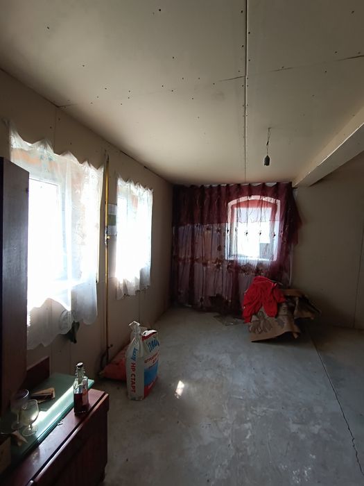 Продаж будинка в передмісті