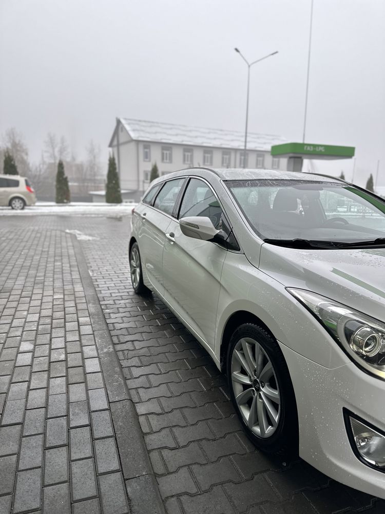 Hyundai I40 2012