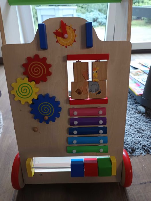 Chodzik pchacz dla dziecka