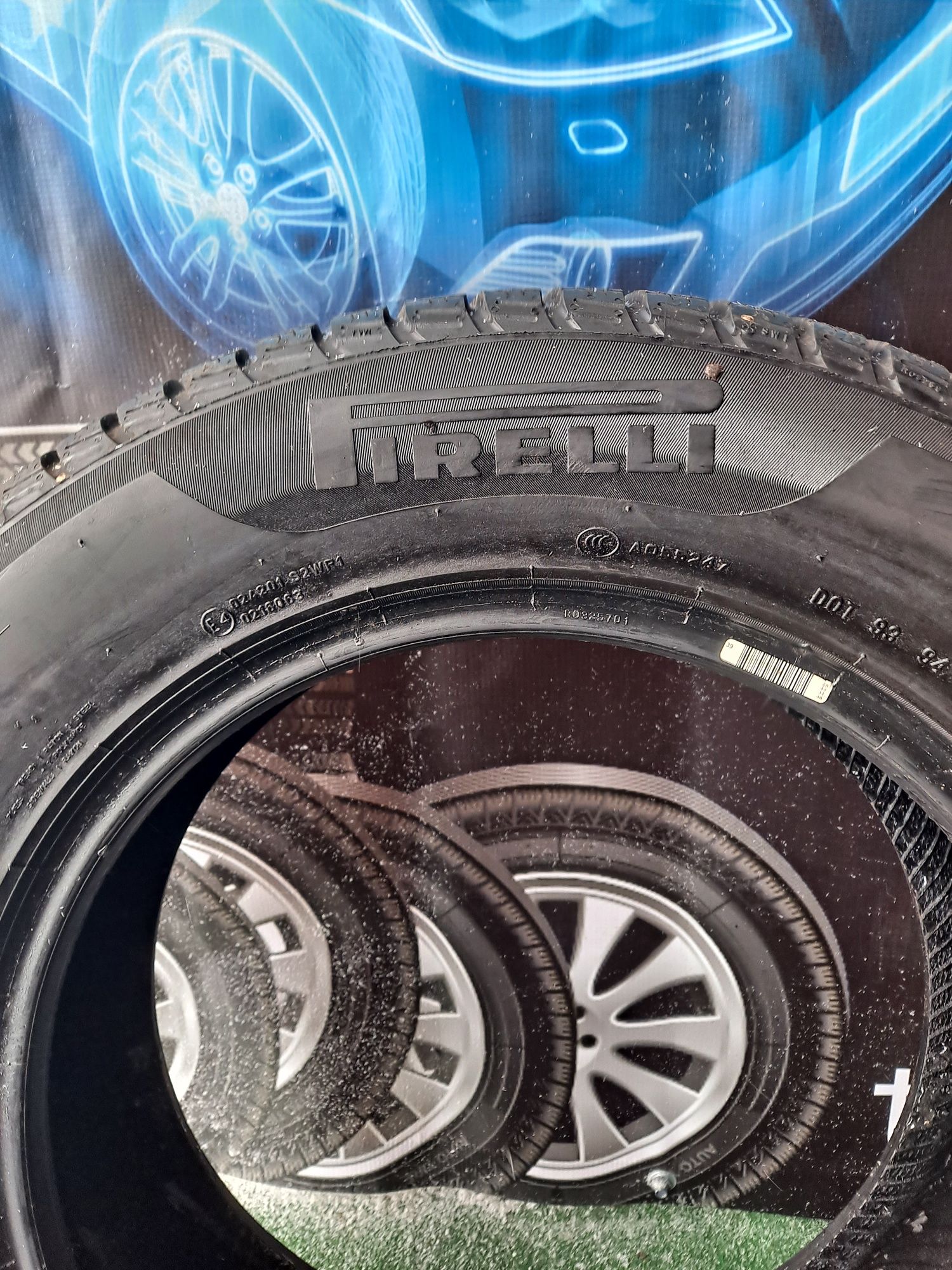 215/60/16 Opony zimowe Pirelli ładna Para