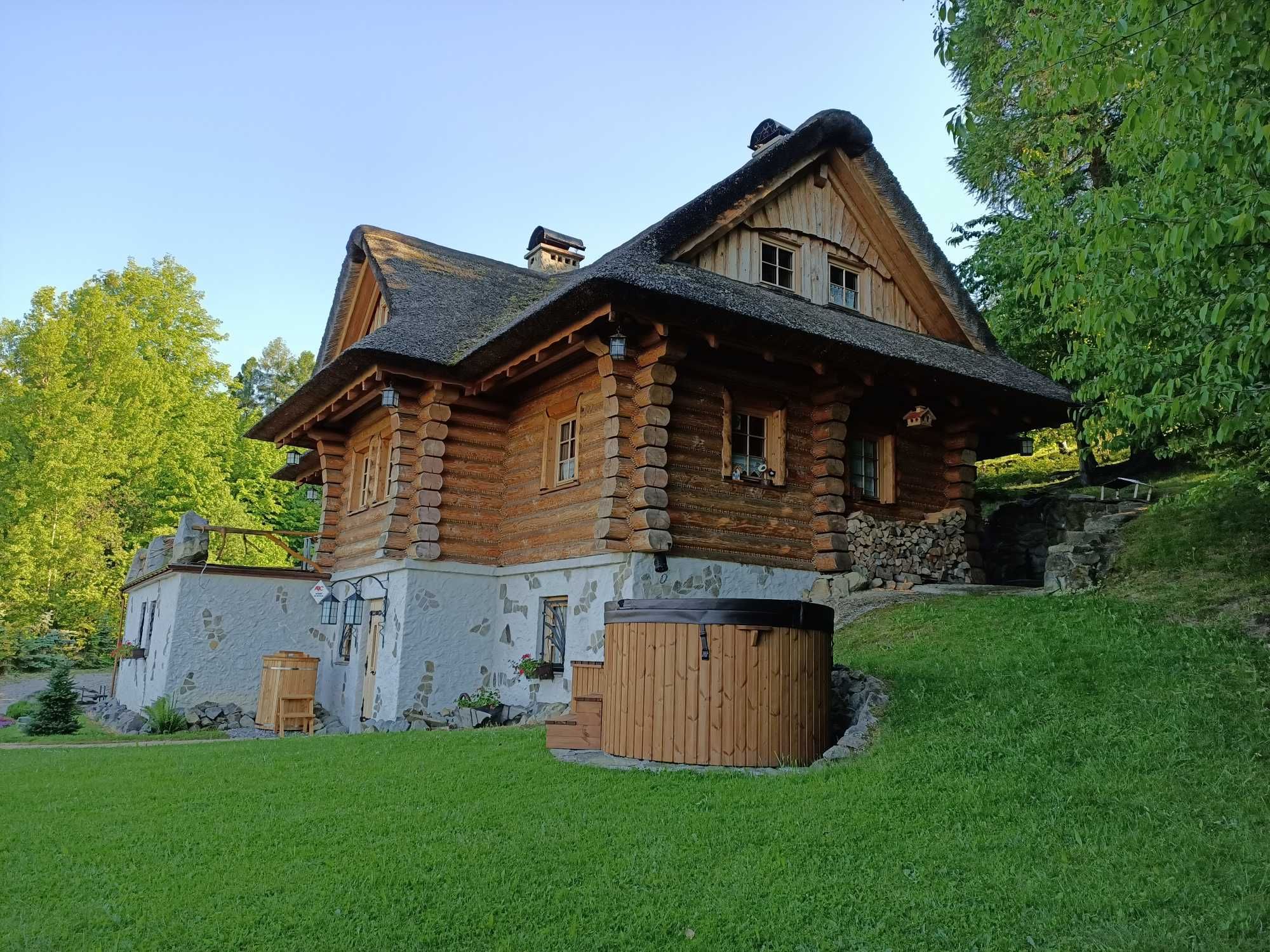 Dom w górach Lipowa Beskidy Balia Jacuzzi, 3 x SAUNA, SPA