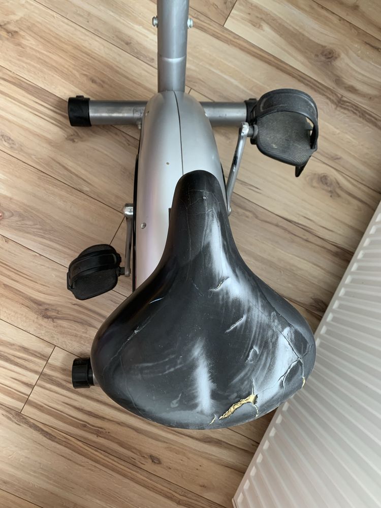 Rower stacjonarny do ćwiczeń