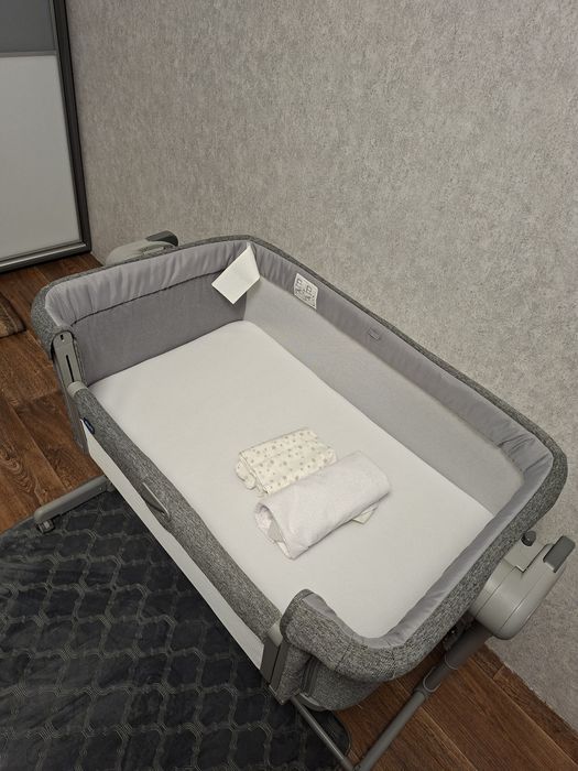 Дитяче ліжко Chicco Next2Me Magic Evo.