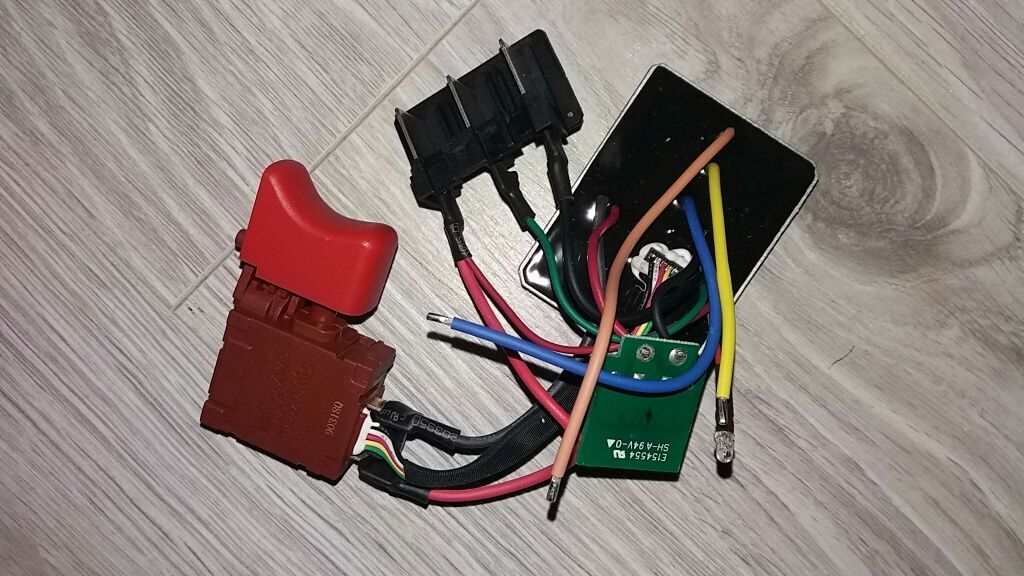 Włącznik NOWY wkrętarka Erbauer ECD18-Li-2 18V EXT