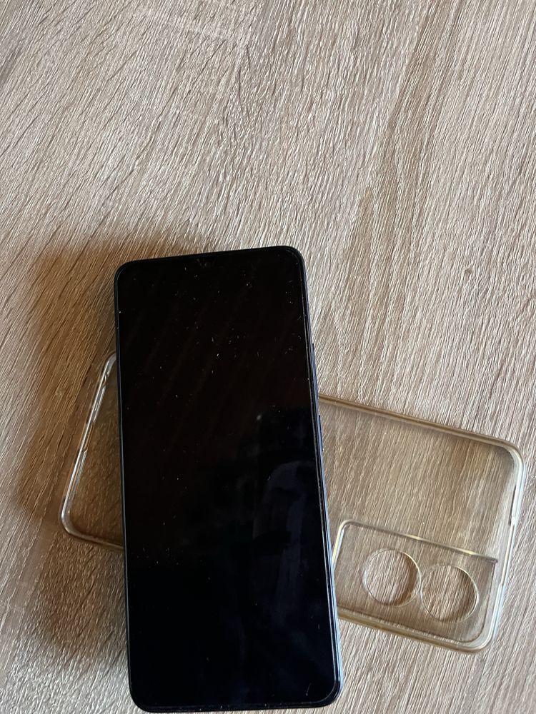 TCL 505 telemovel