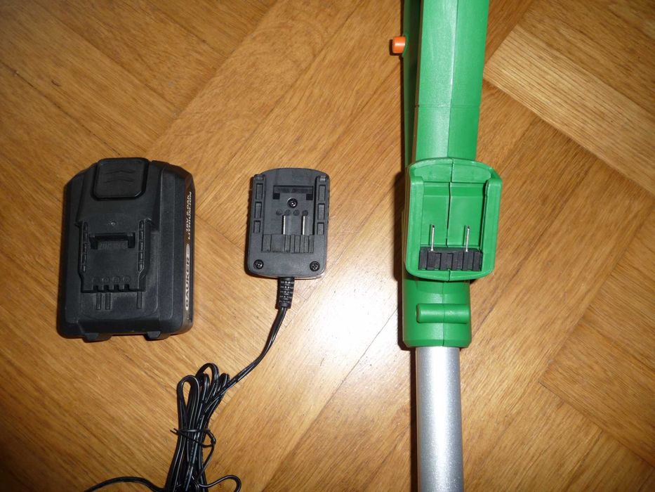 niezawodna akumulatorowa podkaszarka kosa fi aż 25cm Komplet Okazja