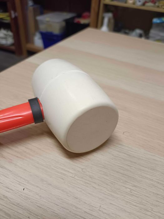 Młotek gumowy biały 450g